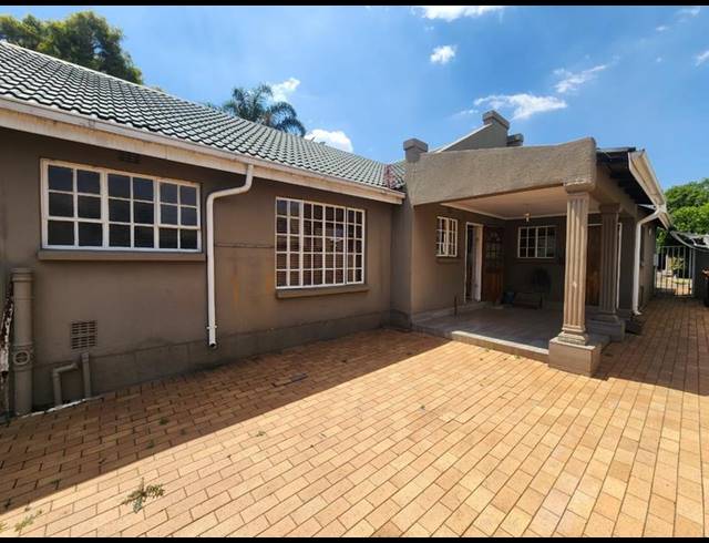 0 BEDROOM CLUSTER FOR SALE IN VERWOERDPARK